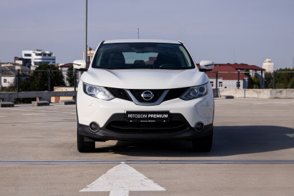 Продажа Nissan Qashqai II 2.0 CVT (144 л.с.) 2014 Белый в Автодом