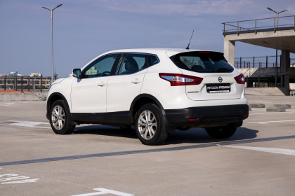 Продажа Nissan Qashqai II 2.0 CVT (144 л.с.) 2014 Белый в Автодом