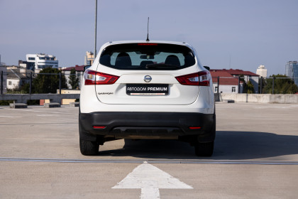 Продажа Nissan Qashqai II 2.0 CVT (144 л.с.) 2014 Белый в Автодом