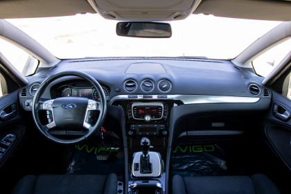 Продажа Ford S-MAX I Рестайлинг 2.0 AT (140 л.с.) 2010 Серебристый в Автодом