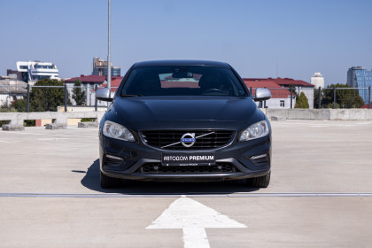 Продажа Volvo V60 I Рестайлинг 2.0 MT (150 л.с.) 2016 Серый в Автодом