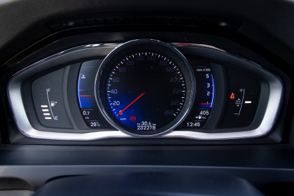 Продажа Volvo V60 I Рестайлинг 2.0 MT (150 л.с.) 2016 Серый в Автодом