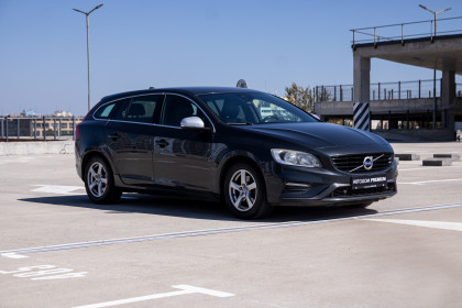 Продажа Volvo V60 I Рестайлинг 2.0 MT (150 л.с.) 2016 Серый в Автодом