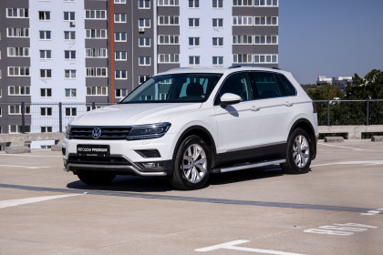 Продажа Volkswagen Tiguan II 2.0 AMT (150 л.с.) 2017 Белый в Автодом