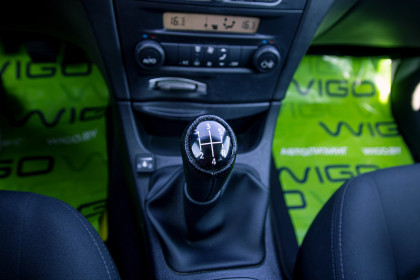 Продажа Renault Laguna II Рестайлинг 1.6 MT (112 л.с.) 2007 Серебристый в Автодом