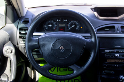 Продажа Renault Laguna II Рестайлинг 1.6 MT (112 л.с.) 2007 Серебристый в Автодом