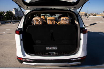 Продажа Kia Carnival IV 2.2 AT (202 л.с.) 2022 Белый в Автодом