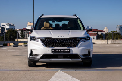Продажа Kia Carnival IV 2.2 AT (202 л.с.) 2022 Белый в Автодом