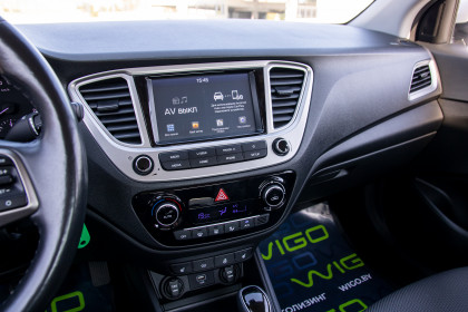 Продажа Hyundai Accent V 1.6 AT (130 л.с.) 2019 Серебристый в Автодом