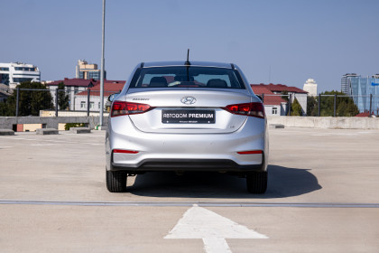 Продажа Hyundai Accent V 1.6 AT (130 л.с.) 2019 Серебристый в Автодом