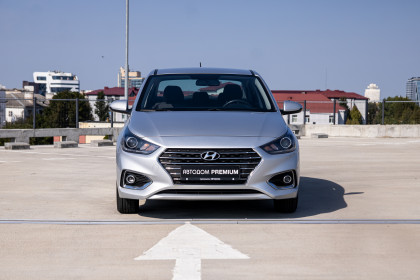Продажа Hyundai Accent V 1.6 AT (130 л.с.) 2019 Серебристый в Автодом