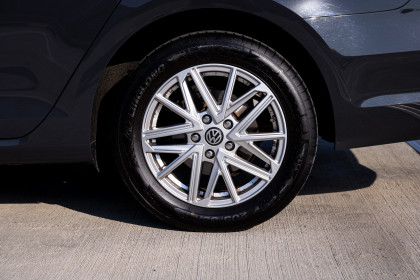 Продажа Volkswagen Golf VII Рестайлинг 1.0 MT (115 л.с.) 2019 Серый в Автодом
