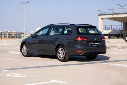 Продажа Volkswagen Golf VII Рестайлинг 1.0 MT (115 л.с.) 2019 Серый в Автодом