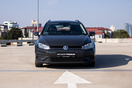 Продажа Volkswagen Golf VII Рестайлинг 1.0 MT (115 л.с.) 2019 Серый в Автодом