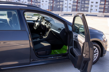 Продажа Volkswagen Golf VII Рестайлинг 1.0 MT (115 л.с.) 2019 Серый в Автодом