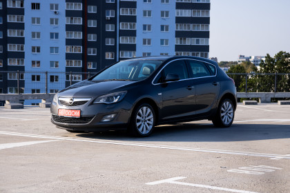 Продажа Opel Astra J 1.6 AT (180 л.с.) 2010 Серый в Автодом