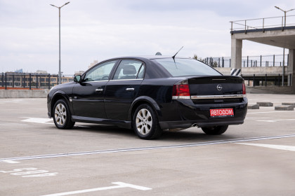 Продажа Opel Vectra C Рестайлинг 1.8 MT (122 л.с.) 2007 Черный в Автодом
