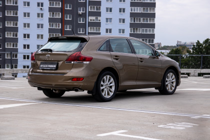 Продажа Toyota Venza I Рестайлинг 2.7 AT (185 л.с.) 2013 Коричневый в Автодом