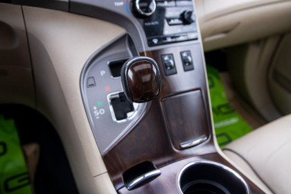 Продажа Toyota Venza I Рестайлинг 2.7 AT (185 л.с.) 2013 Коричневый в Автодом