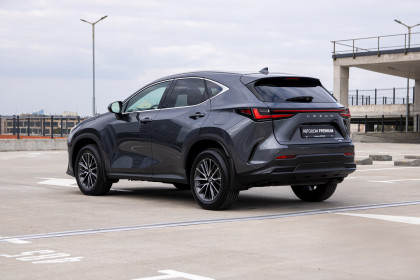 Продажа Lexus NX II 350h 2.5 AT (244 л.с.) 2023 Серый в Автодом
