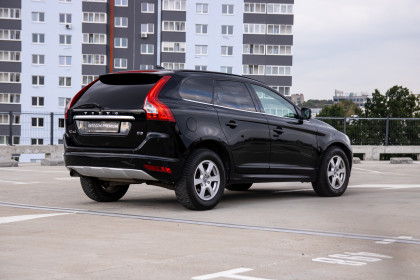 Продажа Volvo XC60 I Рестайлинг 2.0 AT (163 л.с.) 2014 Черный в Автодом