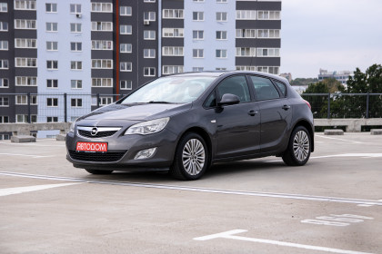 Продажа Opel Astra J 1.4 AT (140 л.с.) 2011 Серый в Автодом