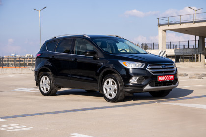 Продажа Ford Kuga II Рестайлинг 1.5 MT (120 л.с.) 2017 Черный в Автодом