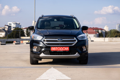 Продажа Ford Kuga II Рестайлинг 1.5 MT (120 л.с.) 2017 Черный в Автодом