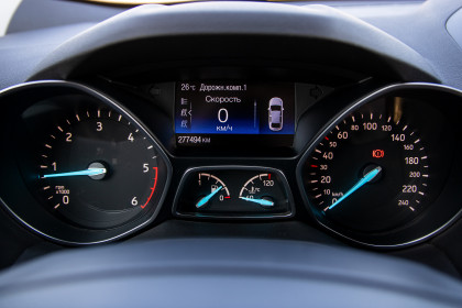 Продажа Ford Kuga II Рестайлинг 1.5 MT (120 л.с.) 2017 Черный в Автодом
