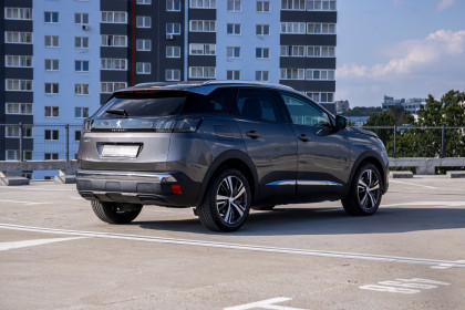 Продажа Peugeot 3008 II Рестайлинг 1.5 AT (130 л.с.) 2021 Серый в Автодом