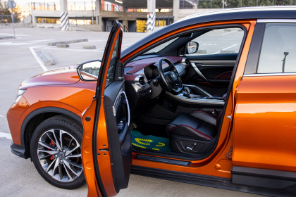 Продажа Geely Coolray I 1.5 AMT (177 л.с.) 2020 Оранжевый в Автодом