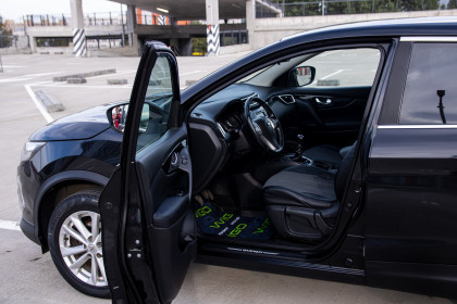 Продажа Nissan Qashqai II 2.0 MT (144 л.с.) 2015 Черный в Автодом