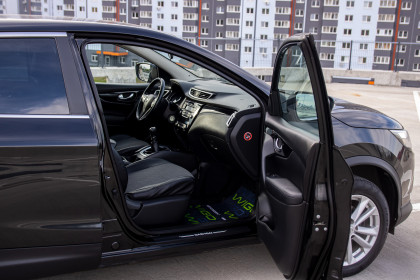 Продажа Nissan Qashqai II 2.0 MT (144 л.с.) 2015 Черный в Автодом