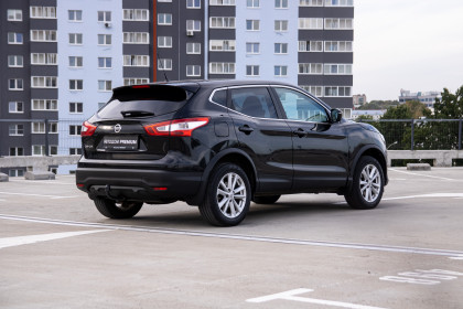 Продажа Nissan Qashqai II 2.0 MT (144 л.с.) 2015 Черный в Автодом