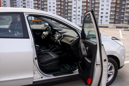 Продажа Hyundai Tucson II 2.0 AT (150 л.с.) 2010 Серебристый в Автодом