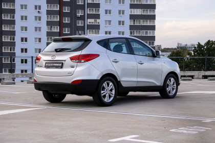 Продажа Hyundai Tucson II 2.0 AT (150 л.с.) 2010 Серебристый в Автодом