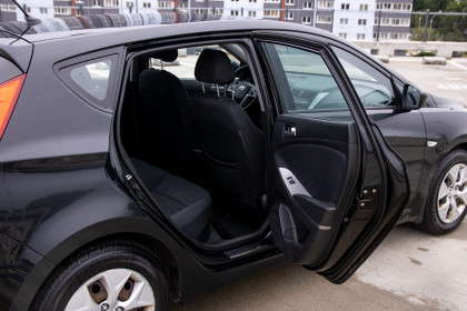 Продажа Hyundai Solaris I Рестайлинг 1.4 AT (107 л.с.) 2015 Черный в Автодом