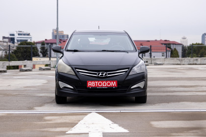 Продажа Hyundai Solaris I Рестайлинг 1.4 AT (107 л.с.) 2015 Черный в Автодом