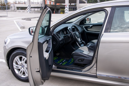 Продажа Volvo XC60 I Рестайлинг 2.4 AT (215 л.с.) 2014 Коричневый в Автодом