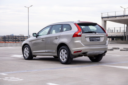 Продажа Volvo XC60 I Рестайлинг 2.4 AT (215 л.с.) 2014 Коричневый в Автодом