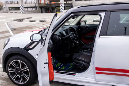 Продажа Mini Countryman I Cooper S 1.6 AT (184 л.с.) 2015 Белый в Автодом