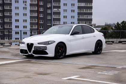 Купить Alfa Romeo Giulia II (952) Рестайлинг 2.0 AT (280 л.с.) 2022 Белый в Автодом Продажа Alfa Romeo Giulia II (952) Рестайлинг 2.0 AT (280 л.с.) 2022 Белый в Автодом