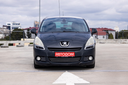 Продажа Peugeot 5008 I 1.6 MT (112 л.с.) 2011 Серый в Автодом