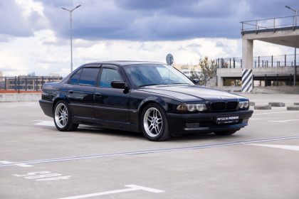 Продажа BMW 7 серии III (E38) Рестайлинг 740i 4.4 AT (286 л.с.) 1998 Черный в Автодом