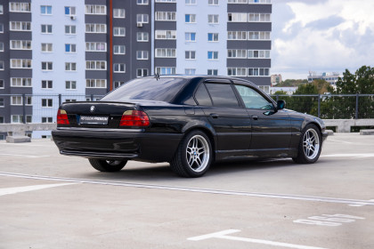 Продажа BMW 7 серии III (E38) Рестайлинг 740i 4.4 AT (286 л.с.) 1998 Черный в Автодом