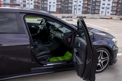 Продажа Mercedes-Benz A-Класс III (W176) 180 1.6 AMT (122 л.с.) 2014 Фиолетовый в Автодом