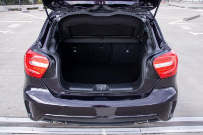 Продажа Mercedes-Benz A-Класс III (W176) 180 1.6 AMT (122 л.с.) 2014 Фиолетовый в Автодом