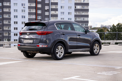 Продажа Kia Sportage IV 2.0 AT (150 л.с.) 2017 Серый в Автодом
