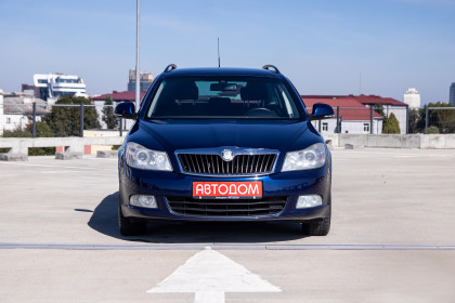 Продажа Skoda Octavia II (A5) Рестайлинг 1.6 MT (105 л.с.) 2010 Синий в Автодом