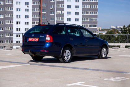Продажа Skoda Octavia II (A5) Рестайлинг 1.6 MT (105 л.с.) 2010 Синий в Автодом
